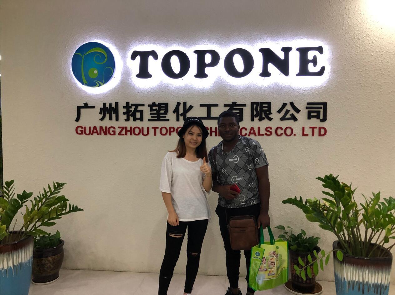 Bienvenue client du Nigeria Visitez la société TOPONE